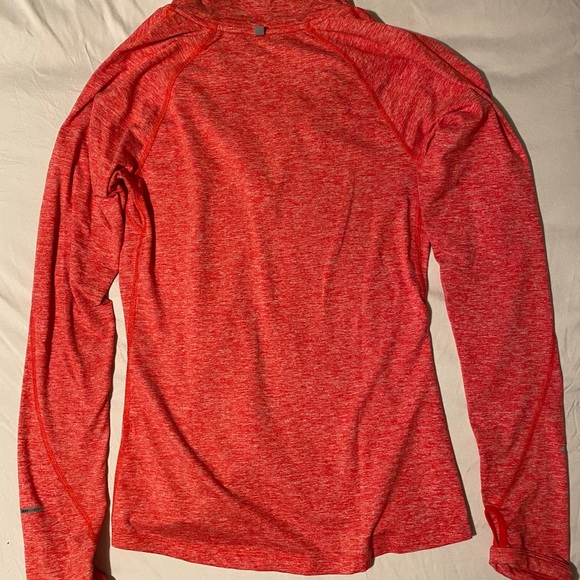 Women’s Nike Dri-Fit quarter zip - Picture 2 of 2